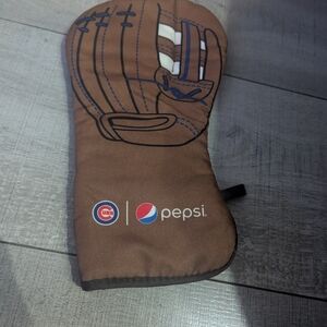 Chicago Cubs x Pepsi Oven Mitt - Brown Baseball Glove Design